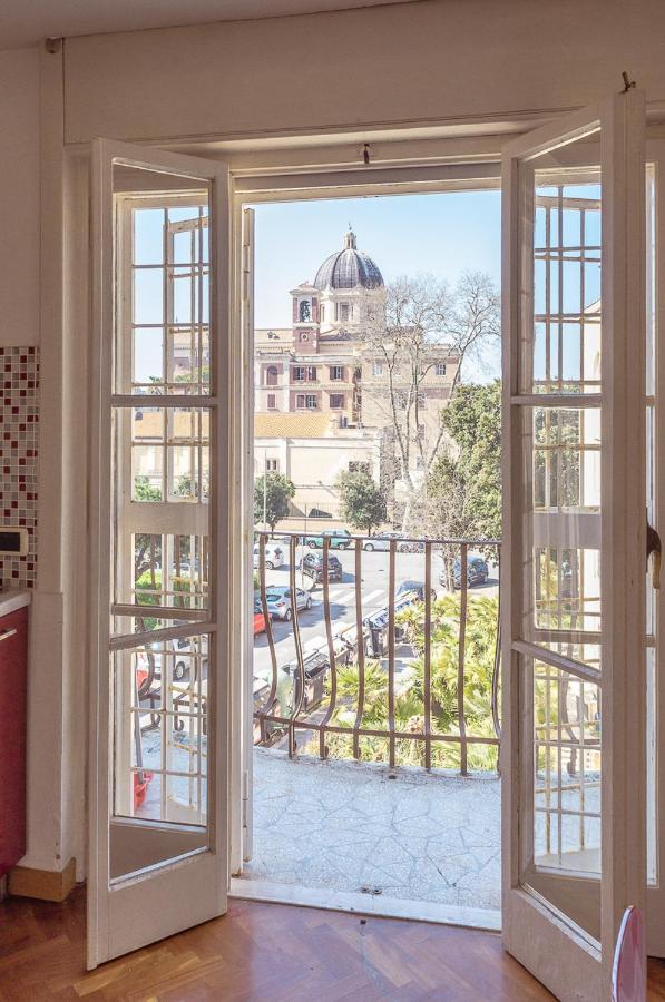 Appartamento Gaudi Lido di Ostia Zewnętrze zdjęcie